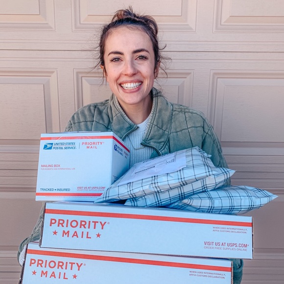 Meet your Posher, Jessi - Picture 5 of 13